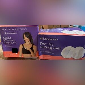 Lansinoh Stay Dry Nursing Pads & Bra